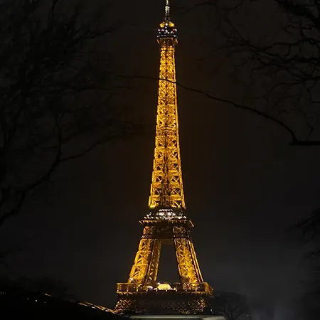 Parisian Charm With Eiffel View 2min From Eiffel Tower Gardens
