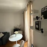 Parisian Charm With Eiffel View 2min From Eiffel Tower Gardens *