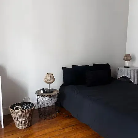 Parisian Charm With Eiffel View 2Min From Eiffel Tower Gardens * باريس