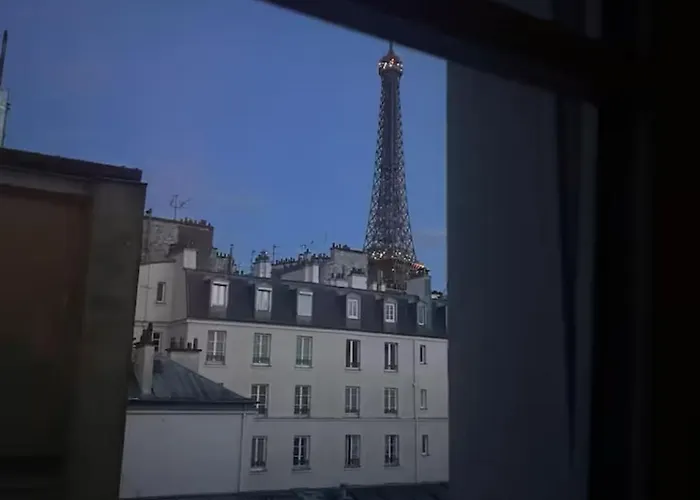 Parisian Charm With Eiffel View 2min From Eiffel Tower Gardens