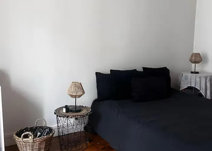 Parisian Charm With Eiffel View 2min From Eiffel Tower Gardens * Paris