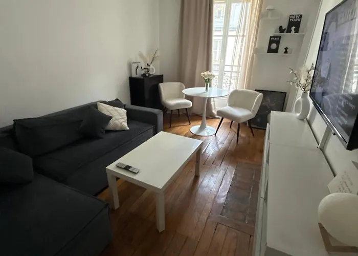 Parisian Charm With Eiffel View 2min From Eiffel Tower Gardens Apartamento